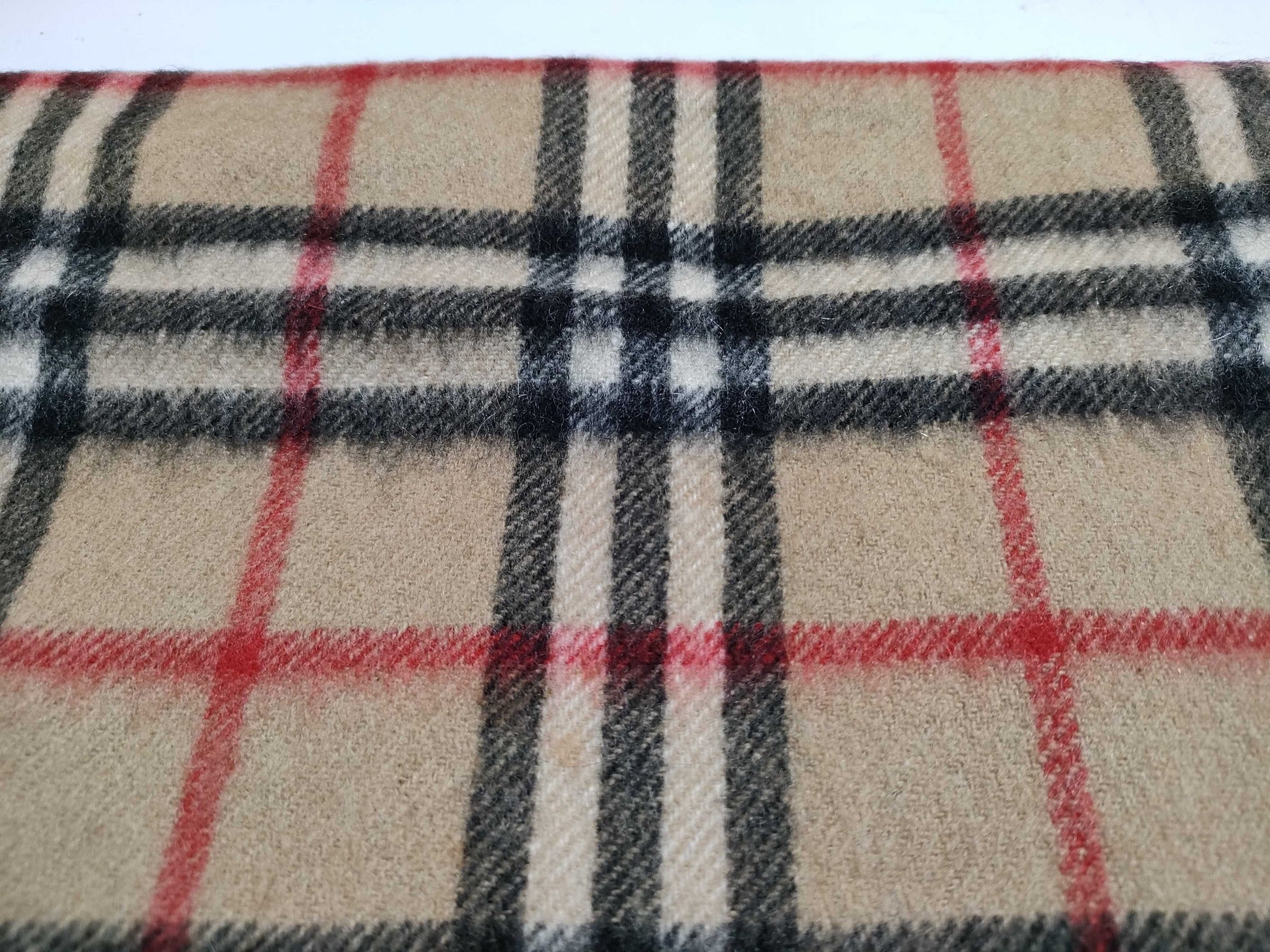 BURBERRY Nova Check Scarf