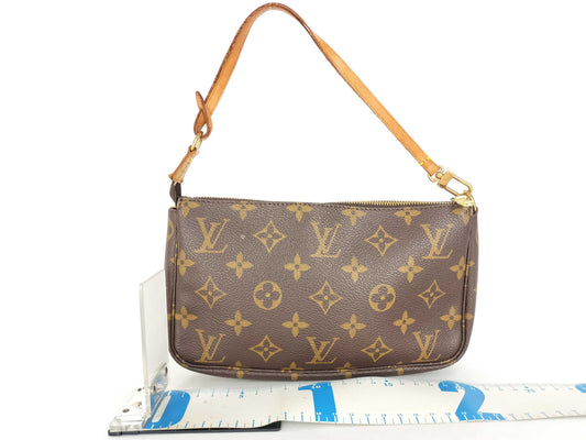 LOUIS VUITTON Monogram M40712 Pochette Accessoires Pouch