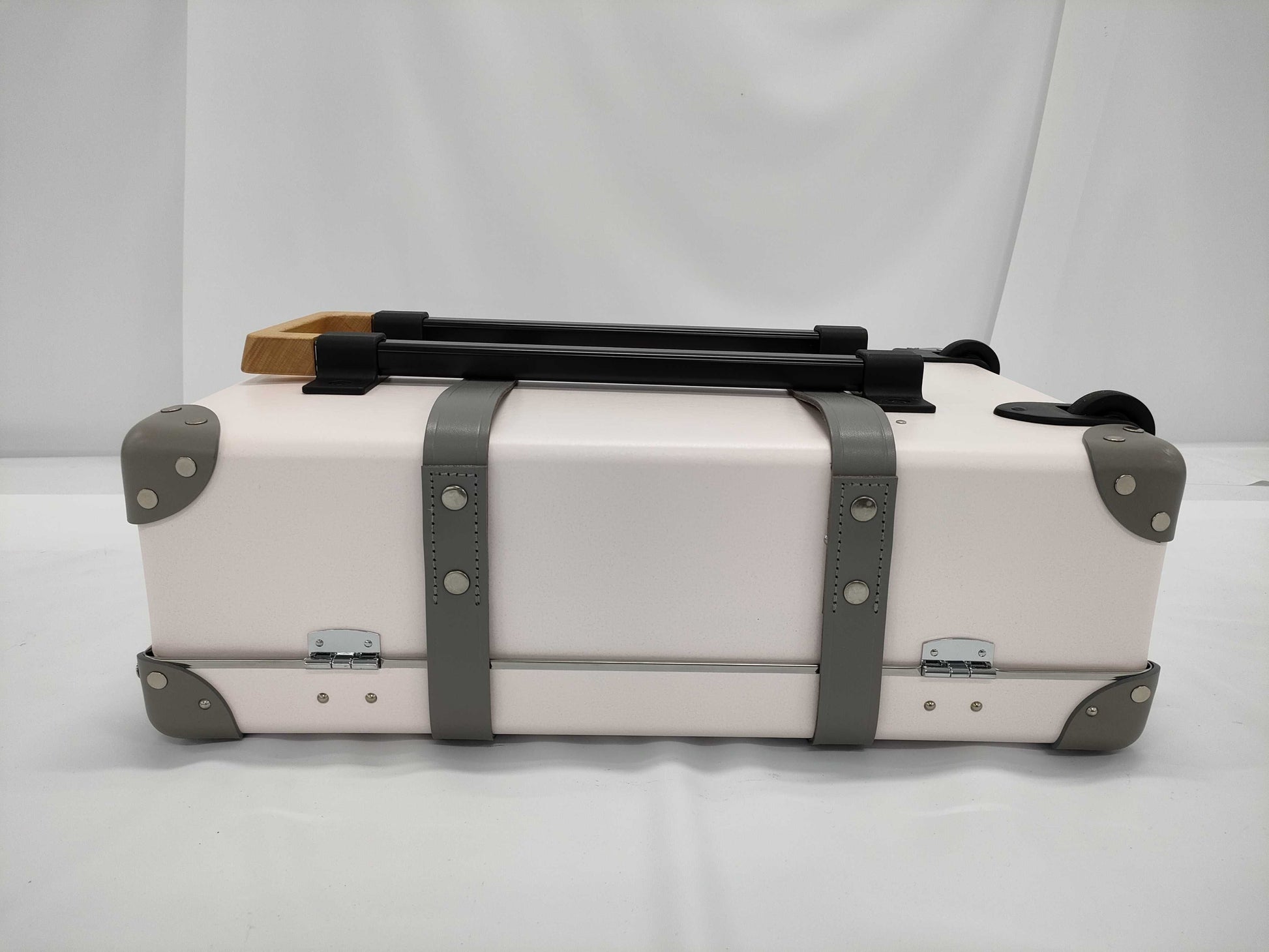 Globetrotter Carry Bag Limited Carry Bag