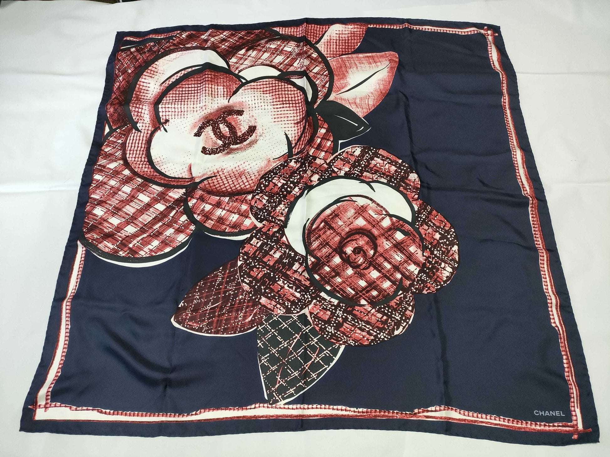 CHANEL Camellia Camellia/Coco Scarf