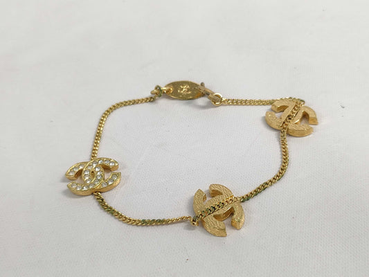 CHANEL Coco Mark 4022 Bracelet Bangle