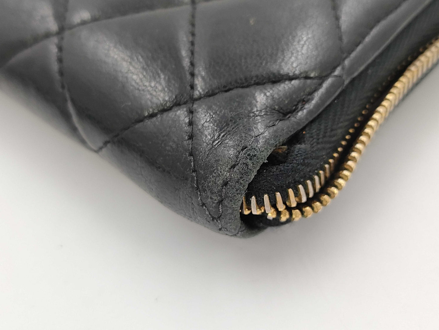 CHANEL Calf Mato Round Wallet Wallet