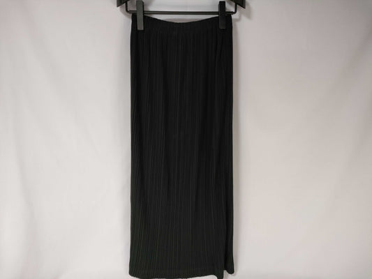ISSEY MIYAKE Pleated Skirt Black Skirt