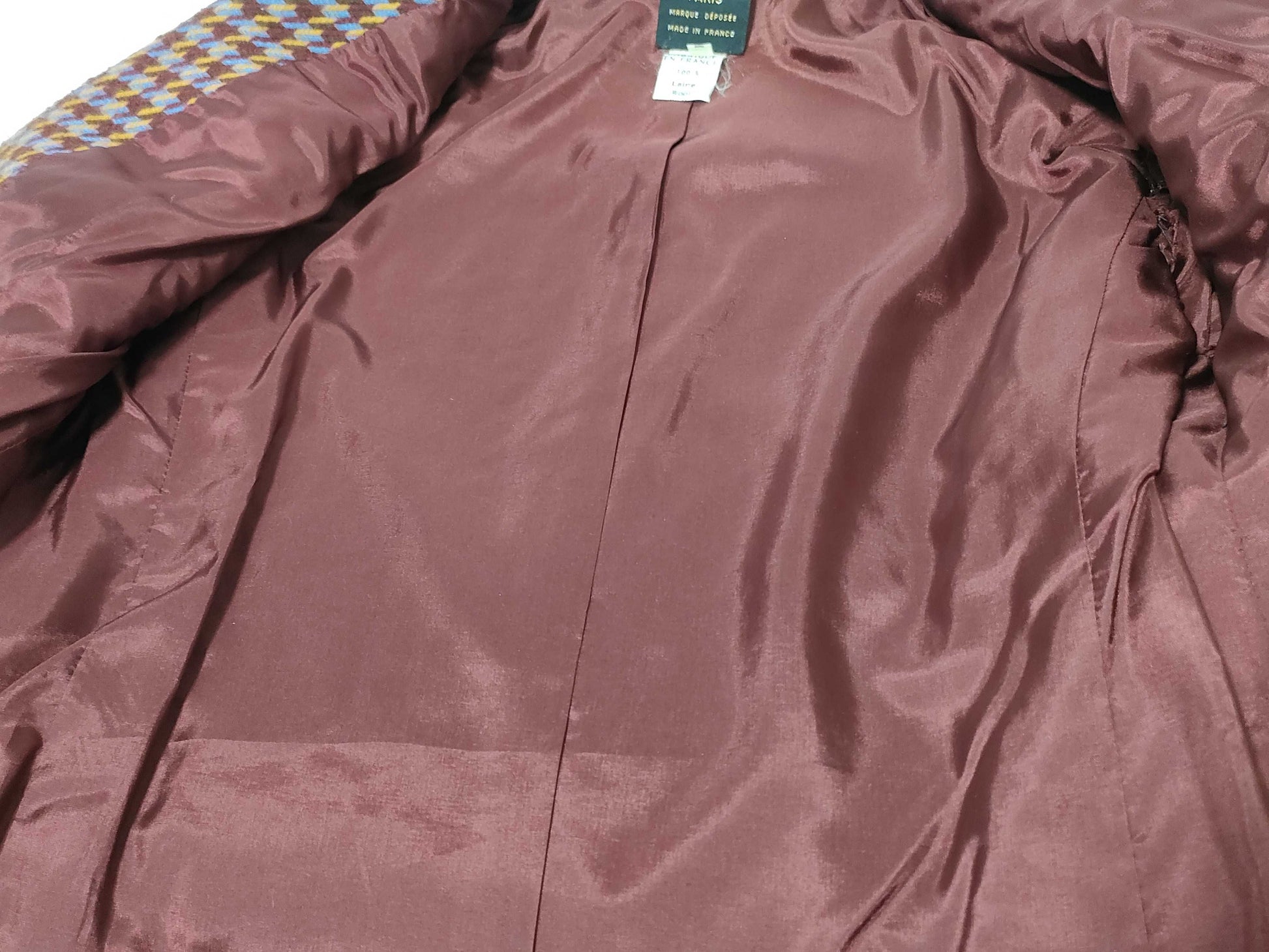 CELINE Houndstooth Wool Set with Sulky Motif Shell Buttons Other Apparel