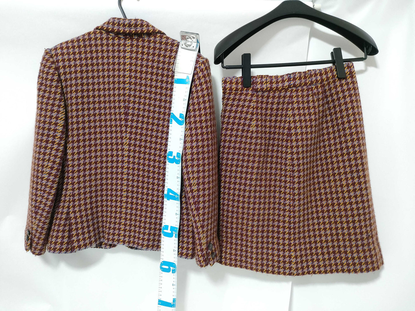 CELINE Houndstooth Wool Set with Sulky Motif Shell Buttons Other Apparel