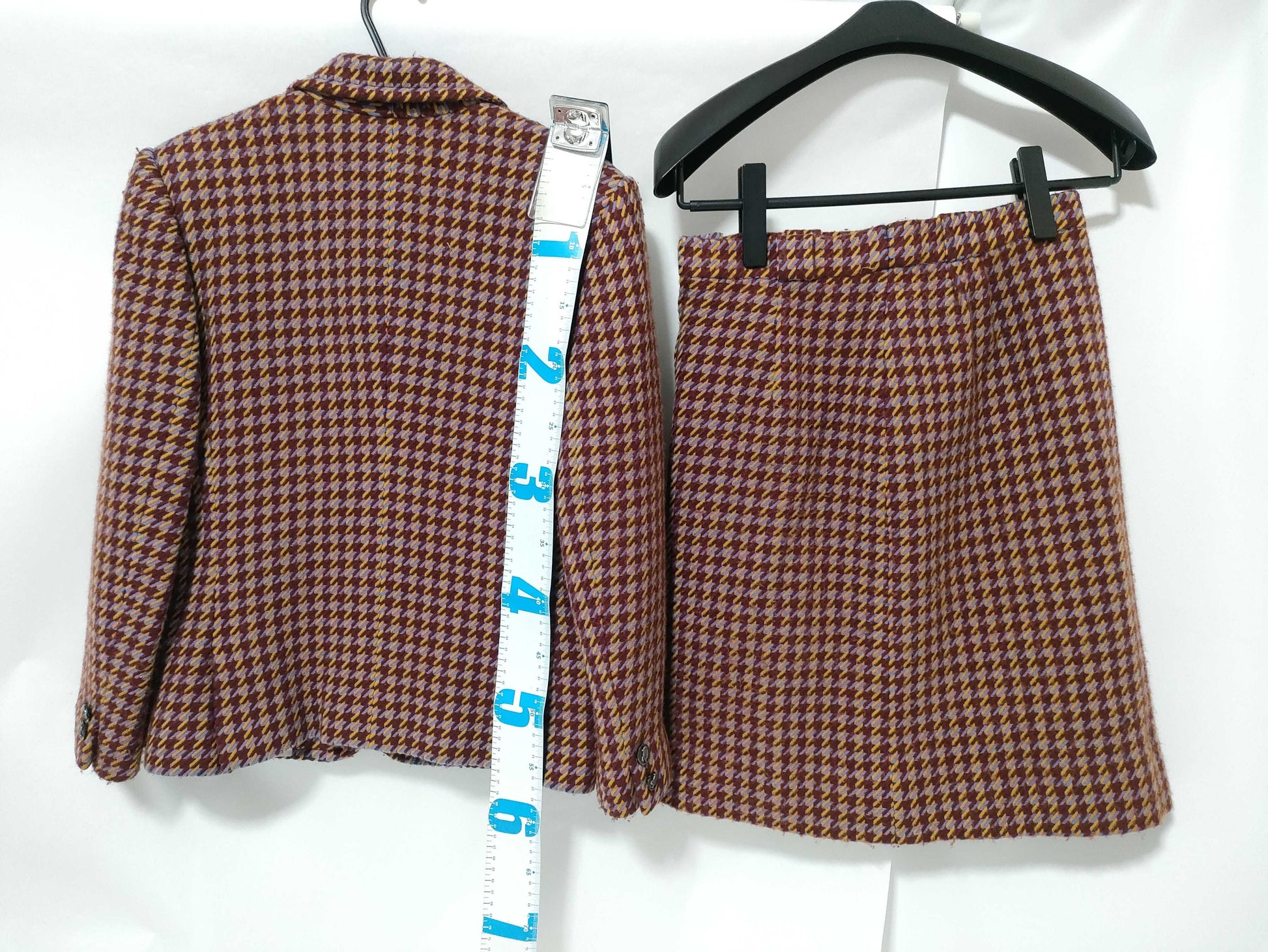 CELINE Houndstooth Wool Set with Sulky Motif Shell Buttons Other Apparel