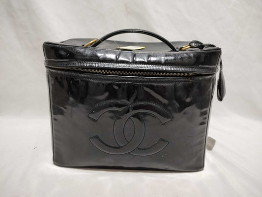 CHANEL Coco Mark Enamel Vanity Bag