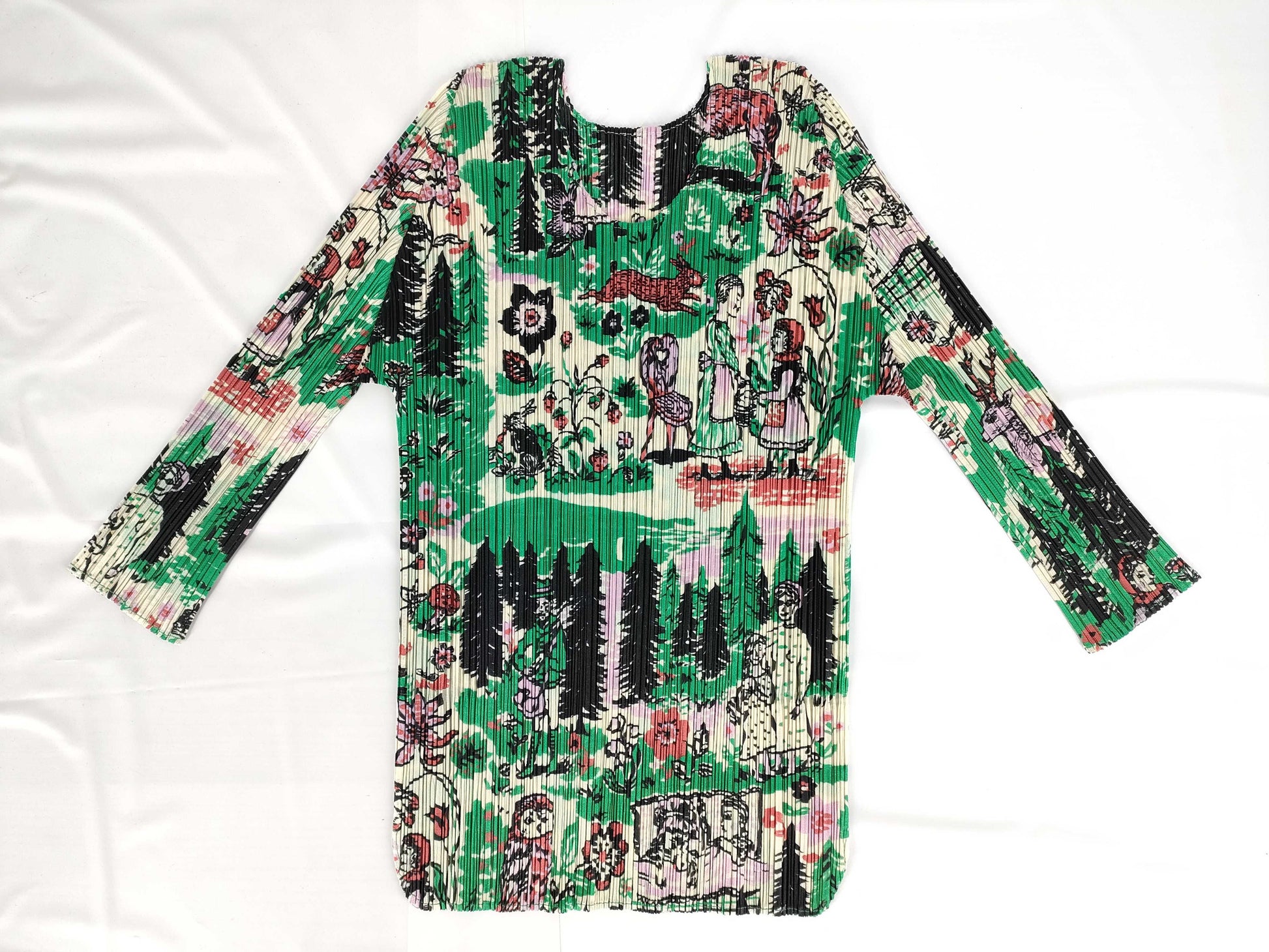 ISSEY MIYAKE Pleats Please/Animal Print Top