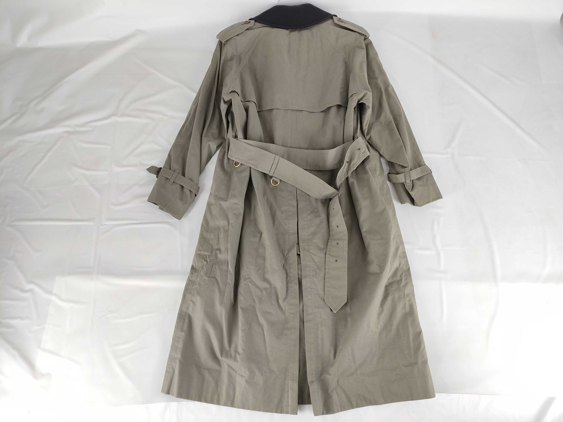 Burberrys Trench Coat with Liner/Detachable Collar and Personalized Name