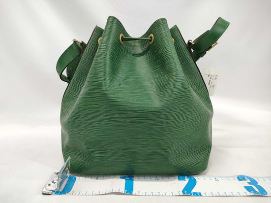 LOUIS VUITTON Epi M44104 Noe Green Shoulder Bag