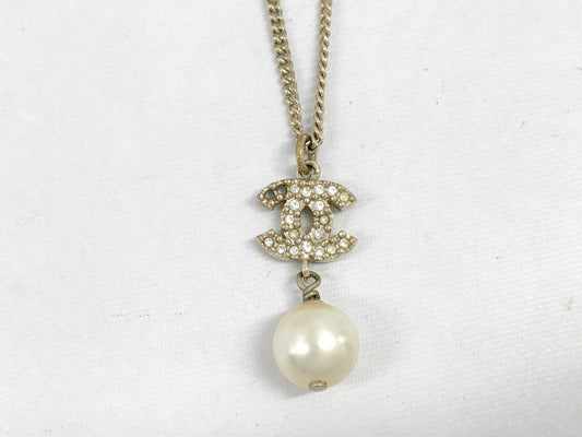 CHANEL Stone Removal Pearl Necklace Necklace