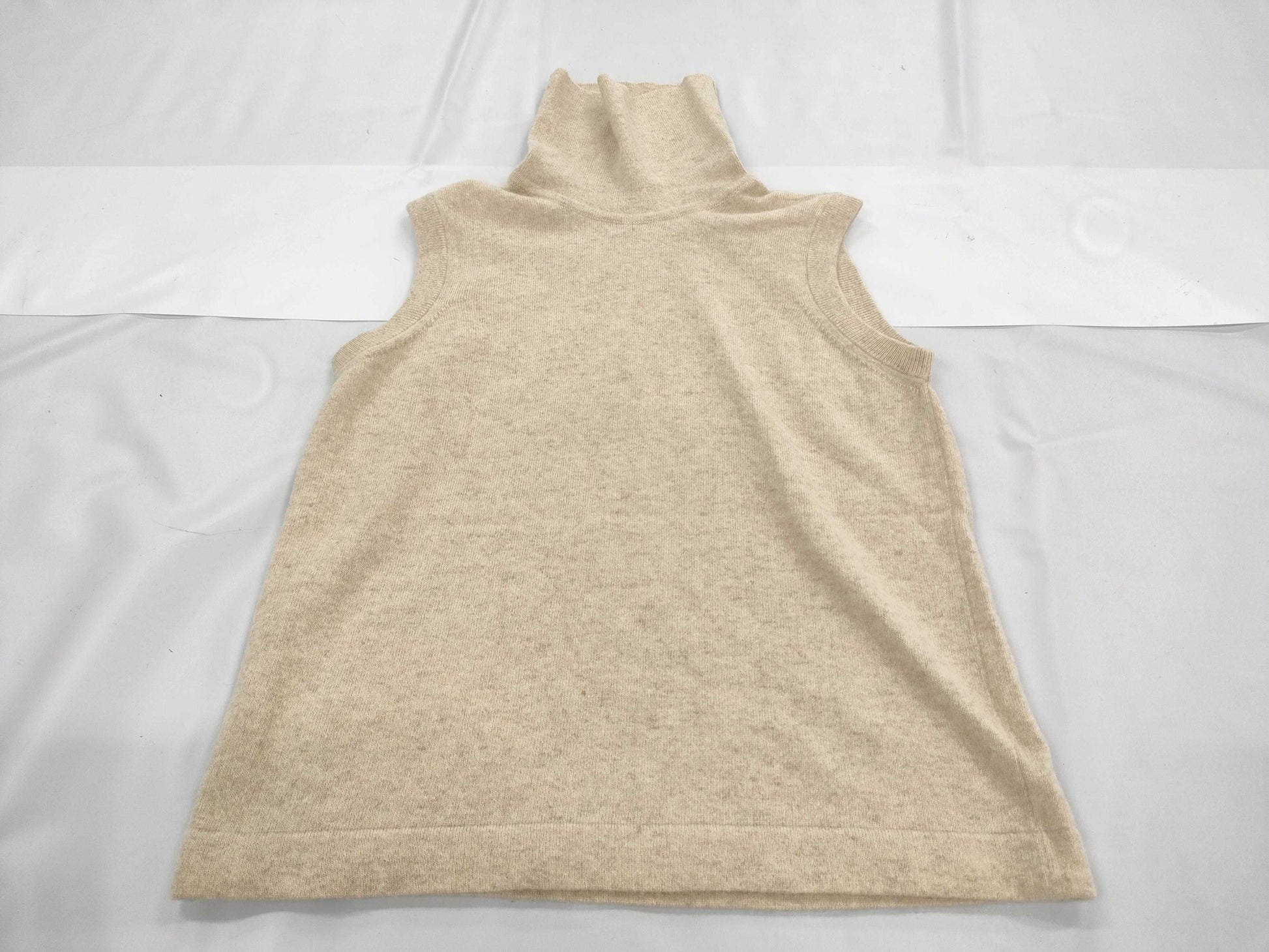 HERMES Cashmere Sleeveless Turtleneck Top