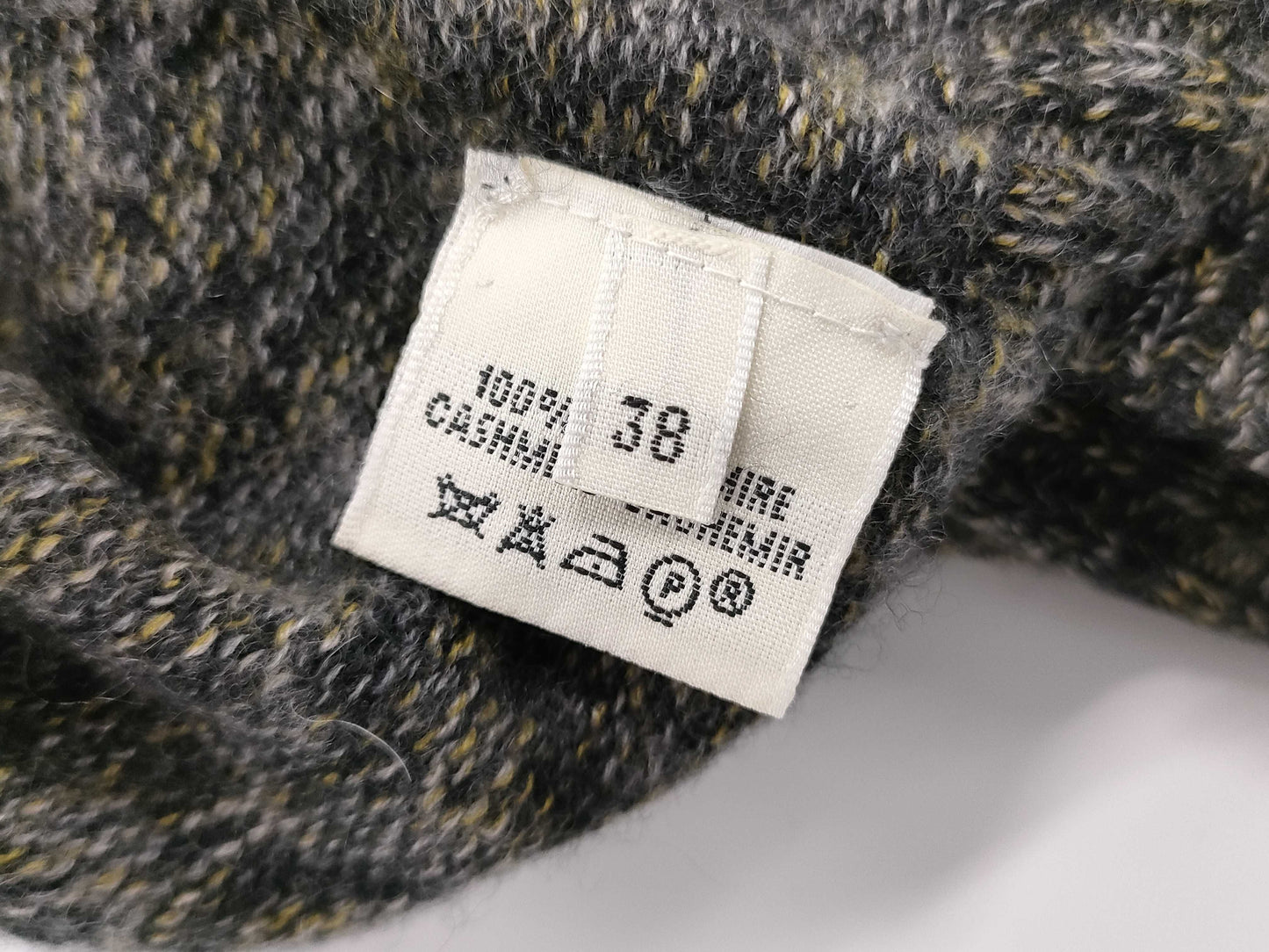 HERMES Turtleneck Long Sleeve Thick Top