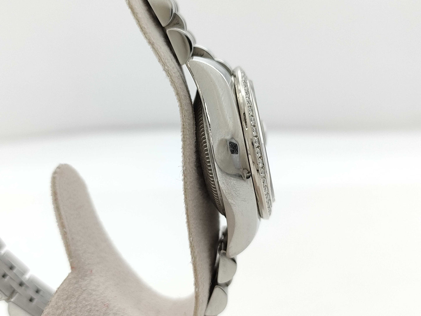 ROLEX 179384G 68F91628 Shell Dial Women's Watch