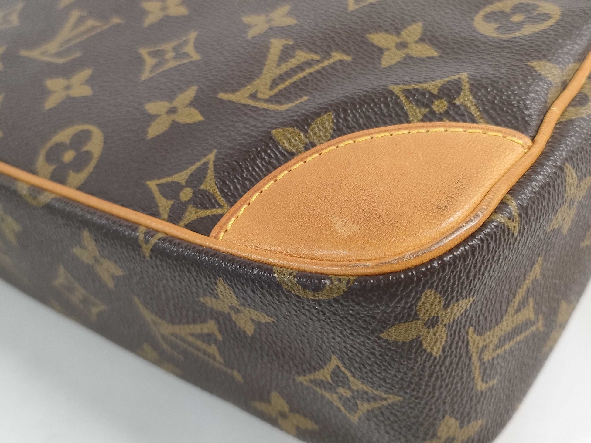 LOUIS VUITTON Monogram Compiegne Pouch