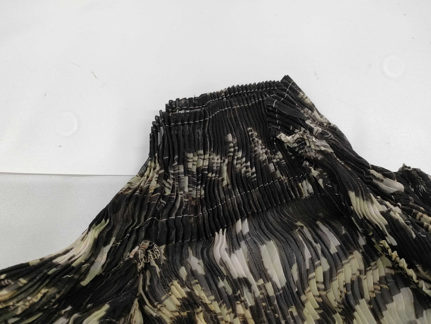 ISSEY MIYAKE Cardigan, All-Over Print, Pleats Please Cardigan