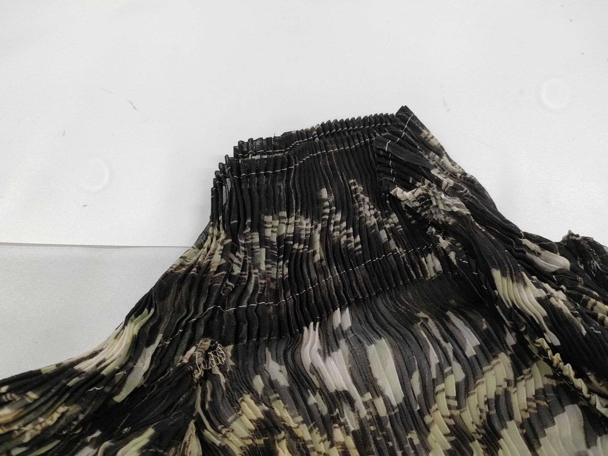 ISSEY MIYAKE Cardigan, All-Over Print, Pleats Please Cardigan