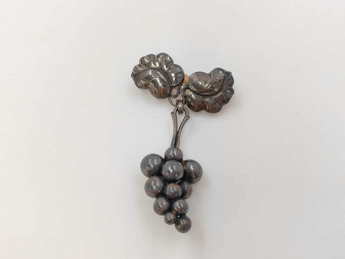 Georg Jensen Grape Motif SV925 9.7g Brooch