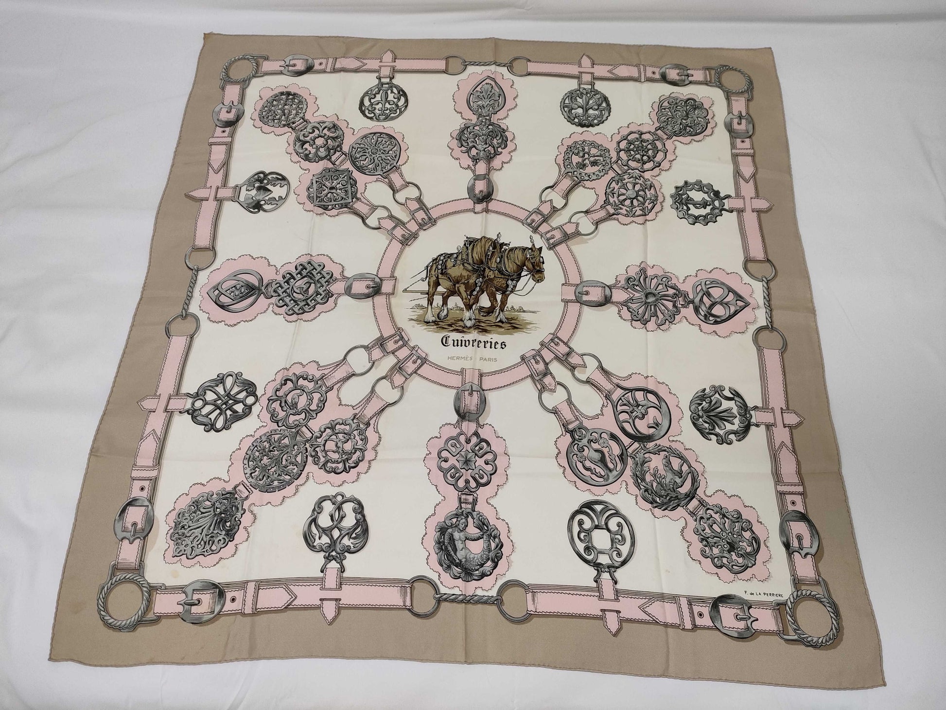 HERMES Silk Carre 90 Cuivreries Scarf