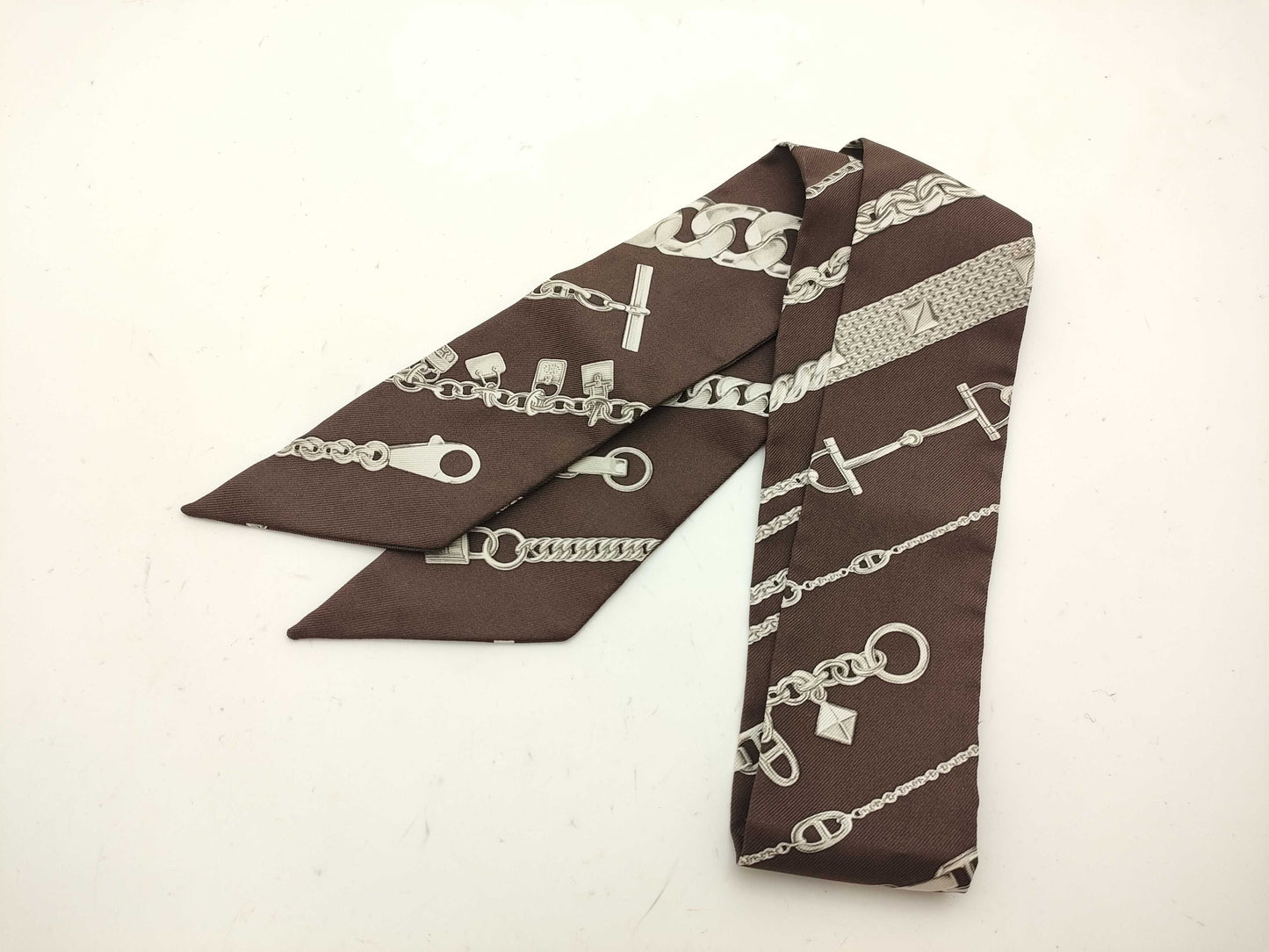 HERMES Carre Chain/Chaine Chain Pattern Brown Scarf