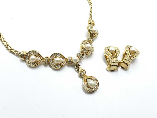 Dior Faux Pearl Necklace and Earrings Set Necklace