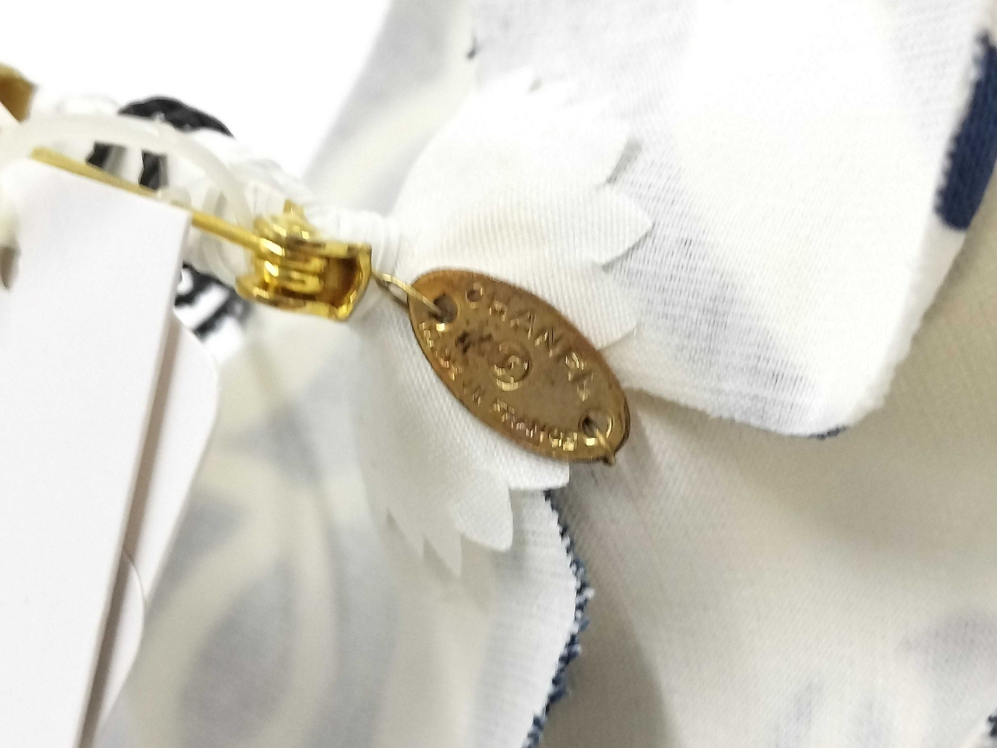 CHANEL Camellia Brooch Brooch