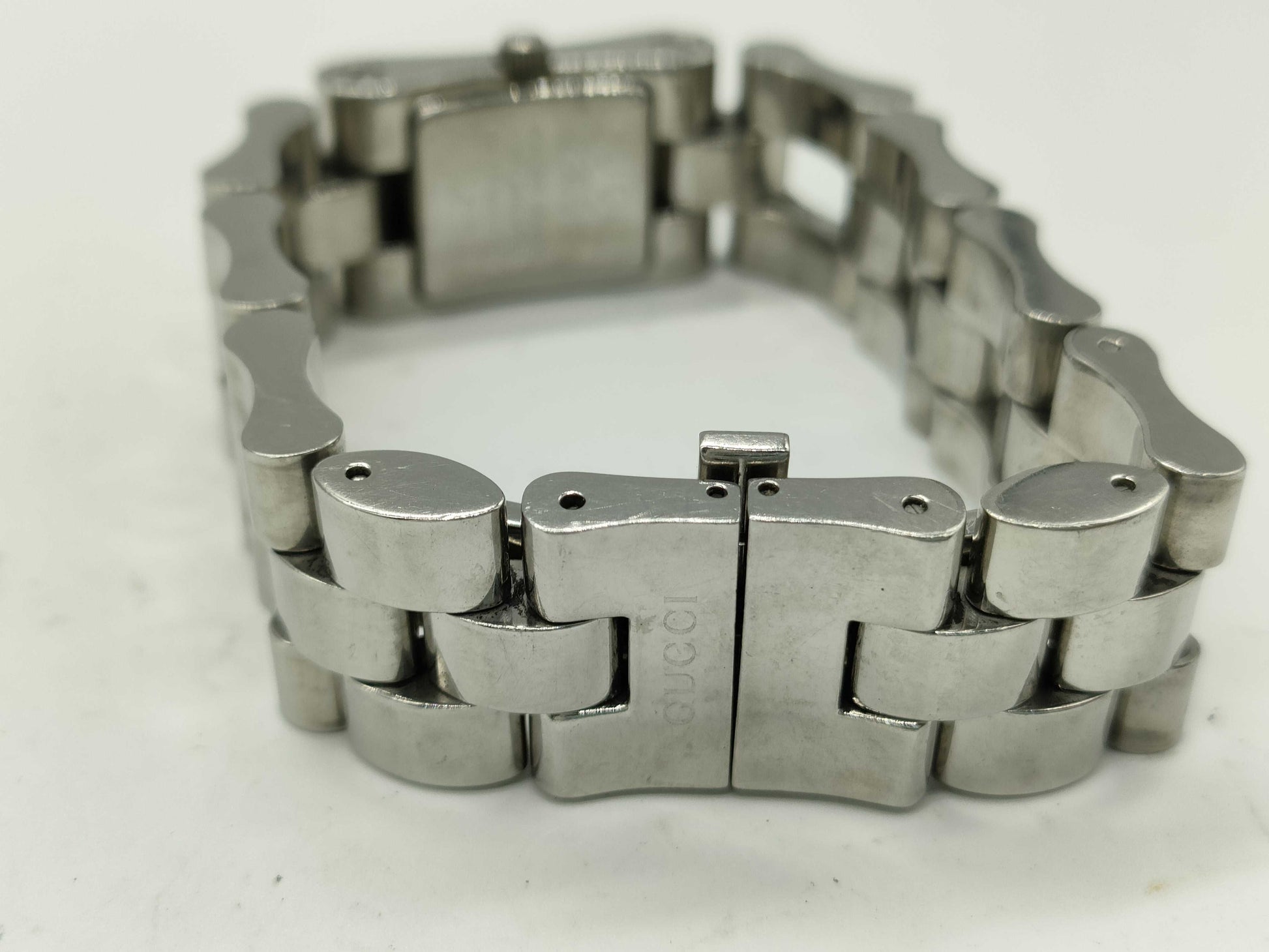 GUCCI 2305L Women's Quartz Black Dial Women's Watch