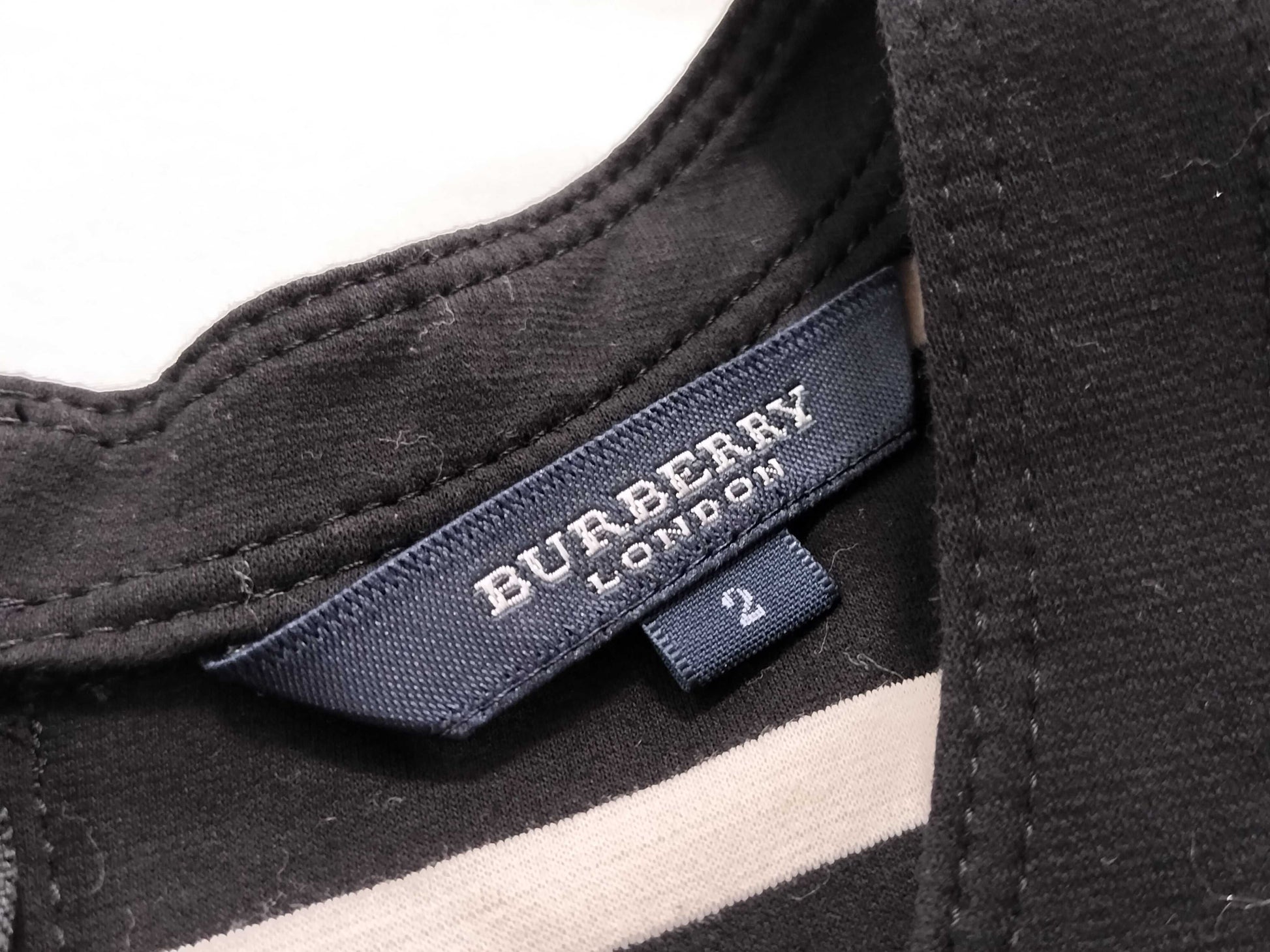 BURBERRY □ BURBERRY LONDON T-shirt