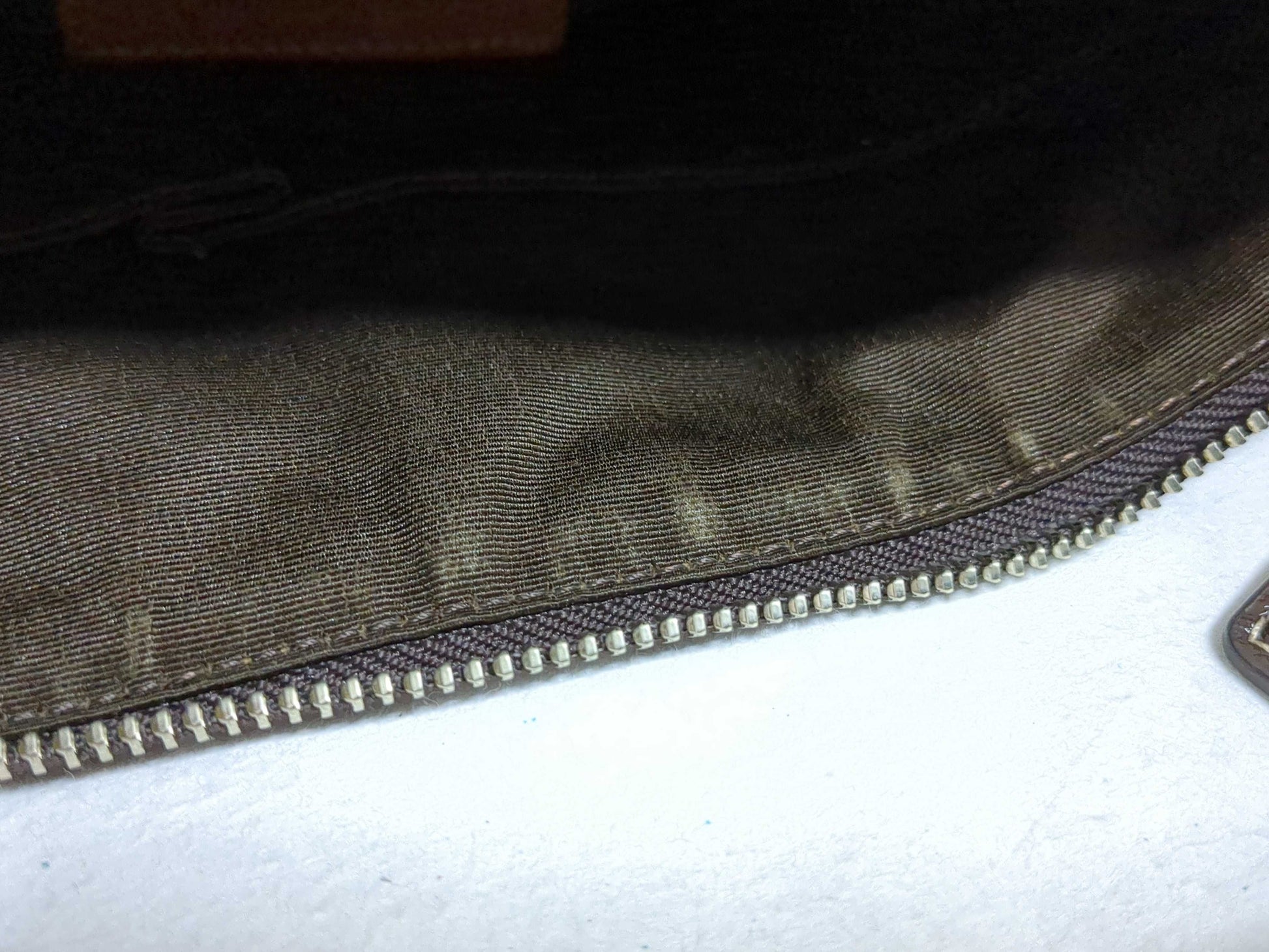 COACH Signature Black Shoulder/Beige Shoulder Bag