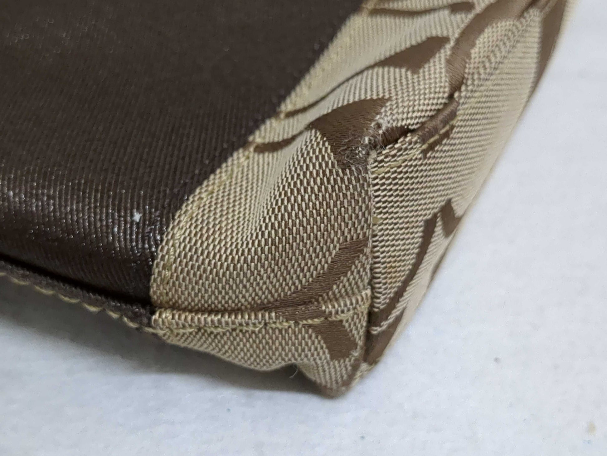 COACH Signature Black Shoulder/Beige Shoulder Bag