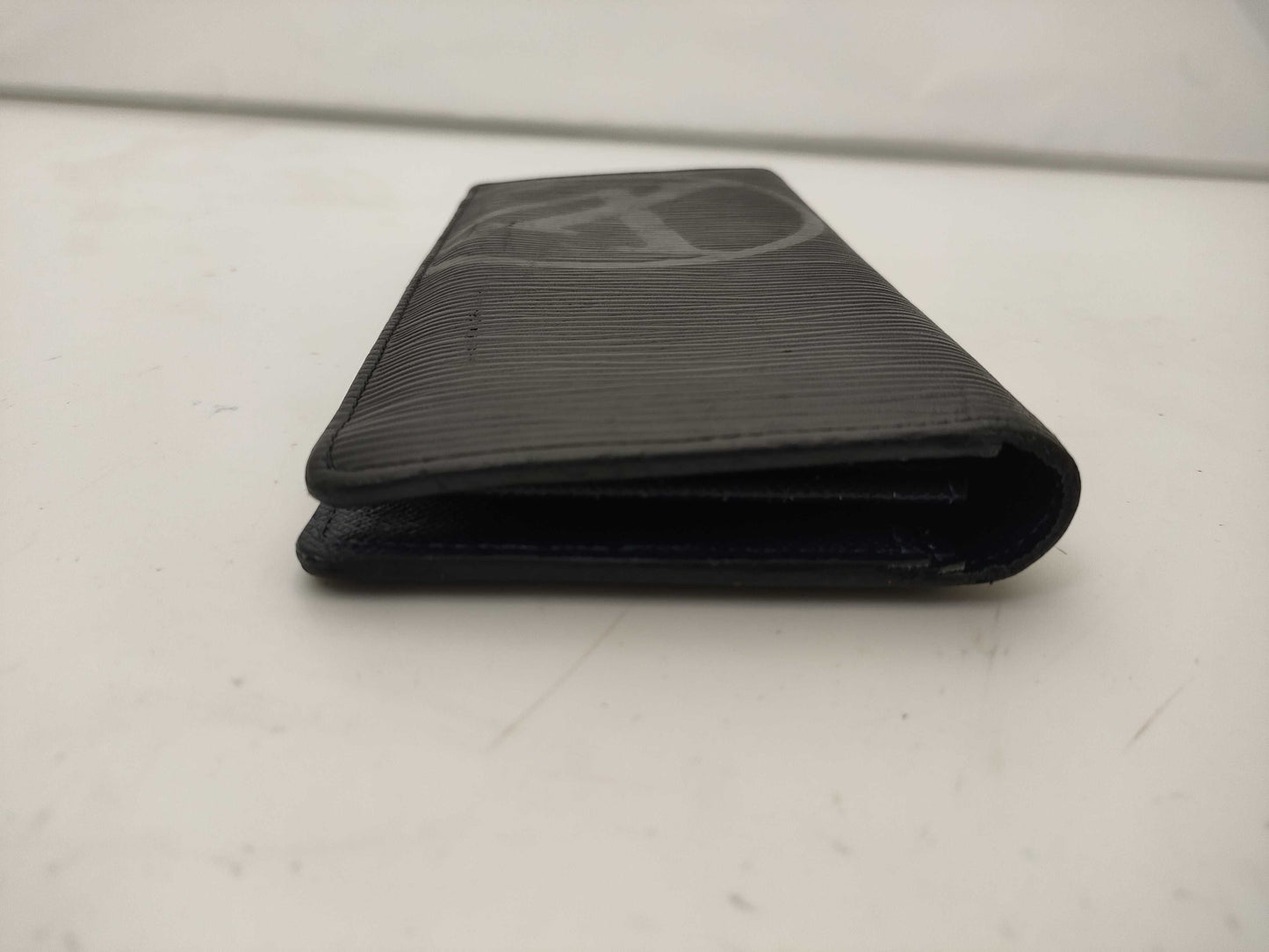 LOUIS VUITTON Epi Portefeuille Brazza LV Circle Wallet