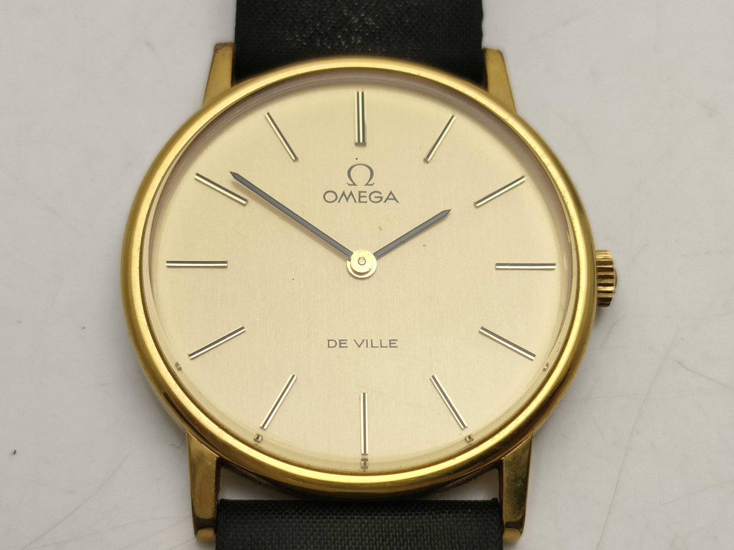 OMEGA De Ville Hand-Wound Women's Watch