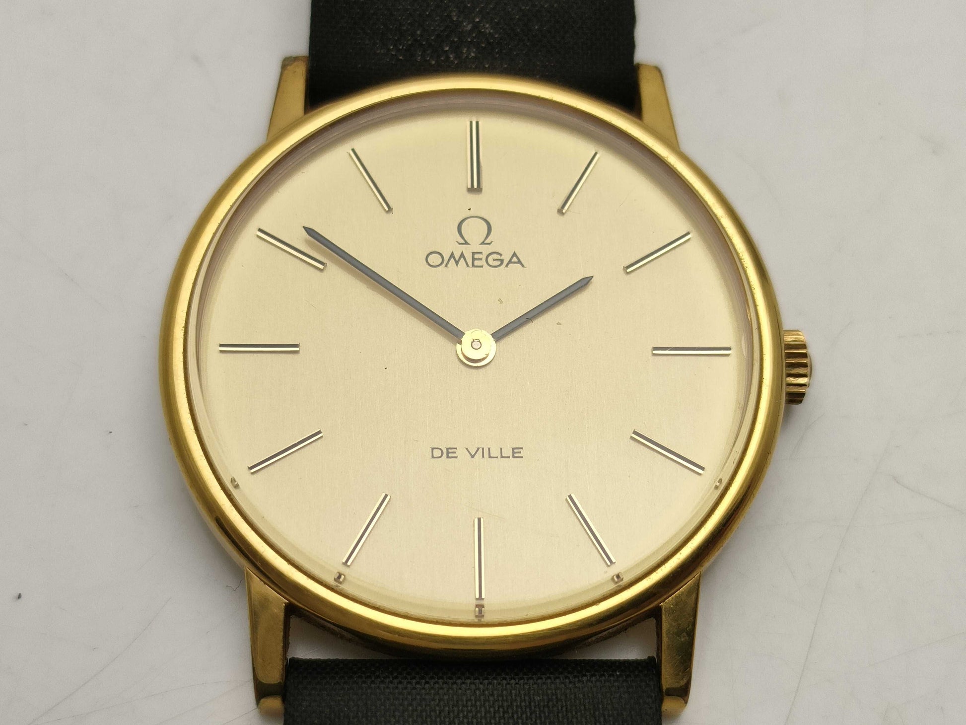 OMEGA De Ville Hand-Wound Women's Watch