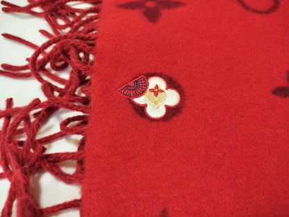 LOUIS VUITTON Monogram Reykjavik 2.0 Vivienne Luna New Year's Scarf