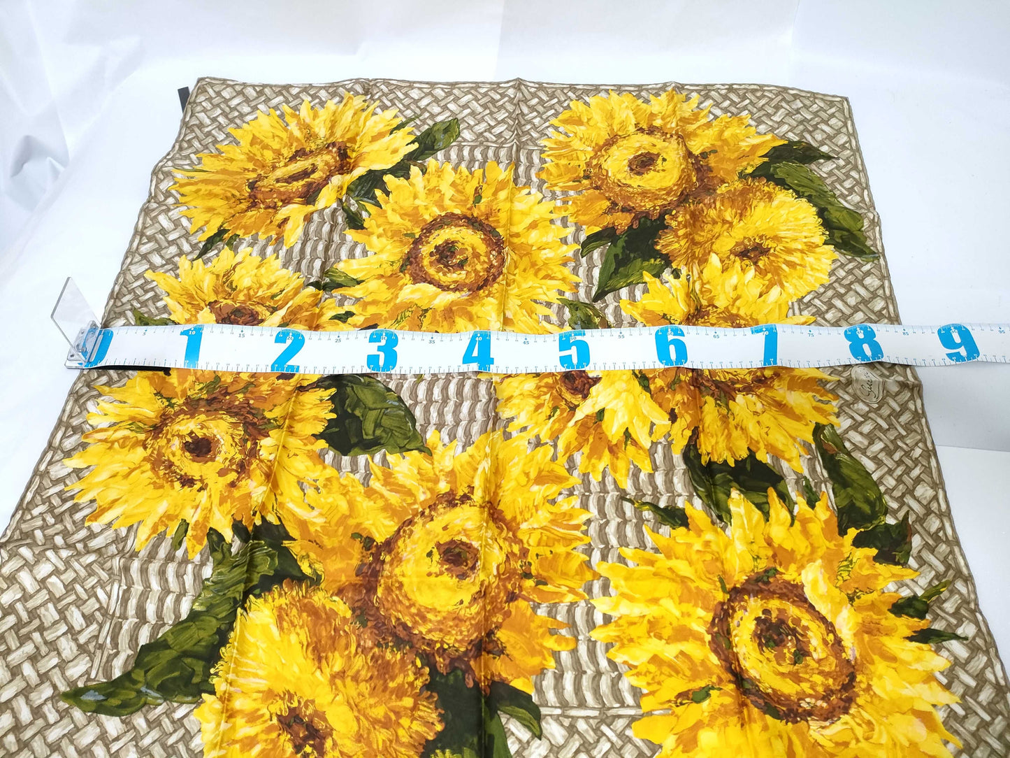 GUCCI Sunflower Yellow Scarf