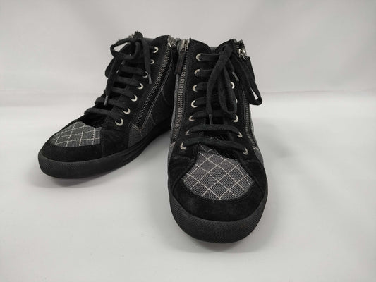 CHANEL high-top sneakers
