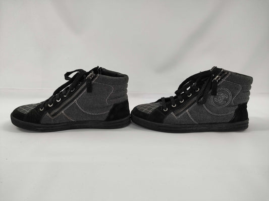 CHANEL high-top sneakers