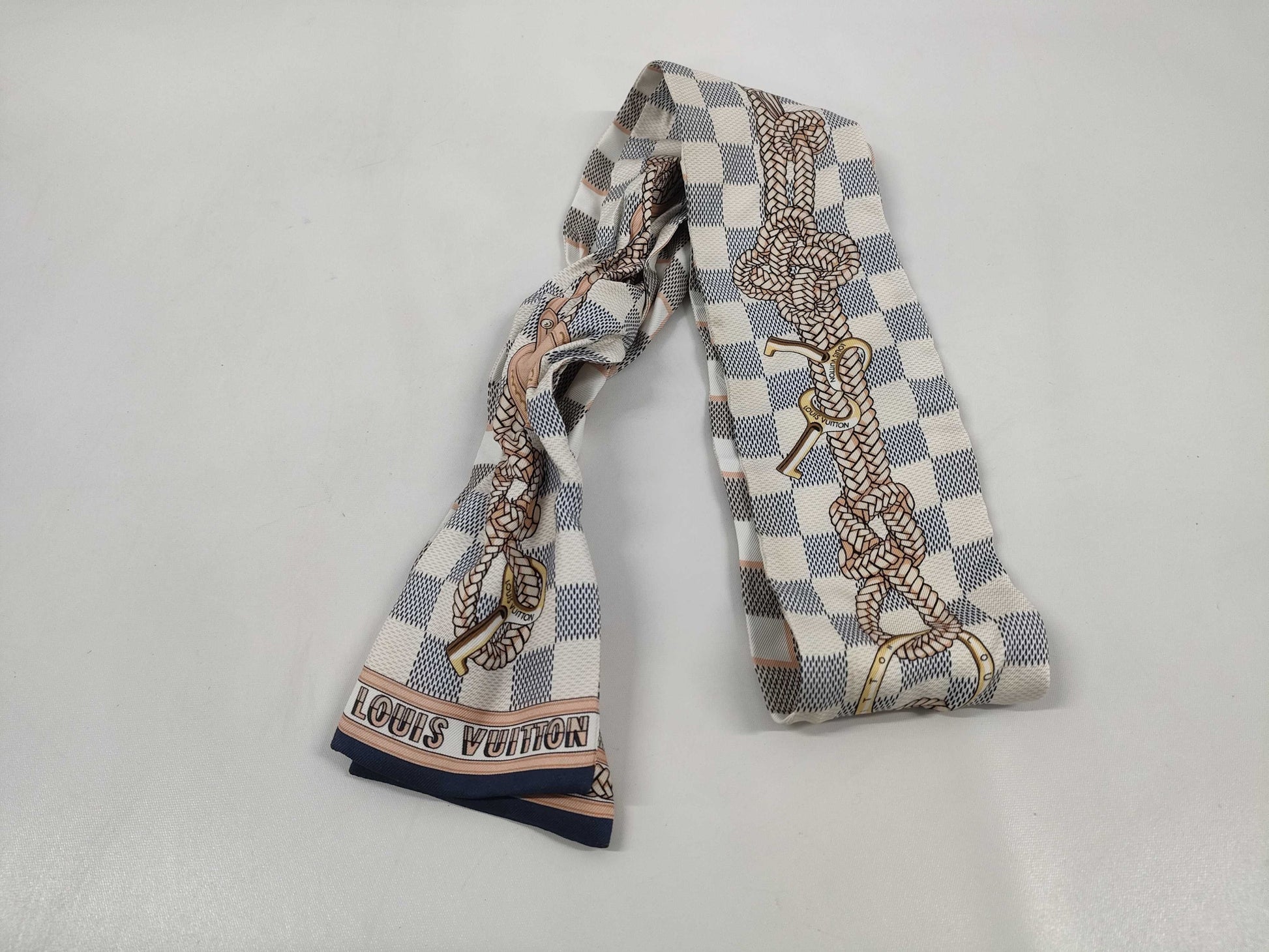 LOUIS VUITTON Twilly Other accessories