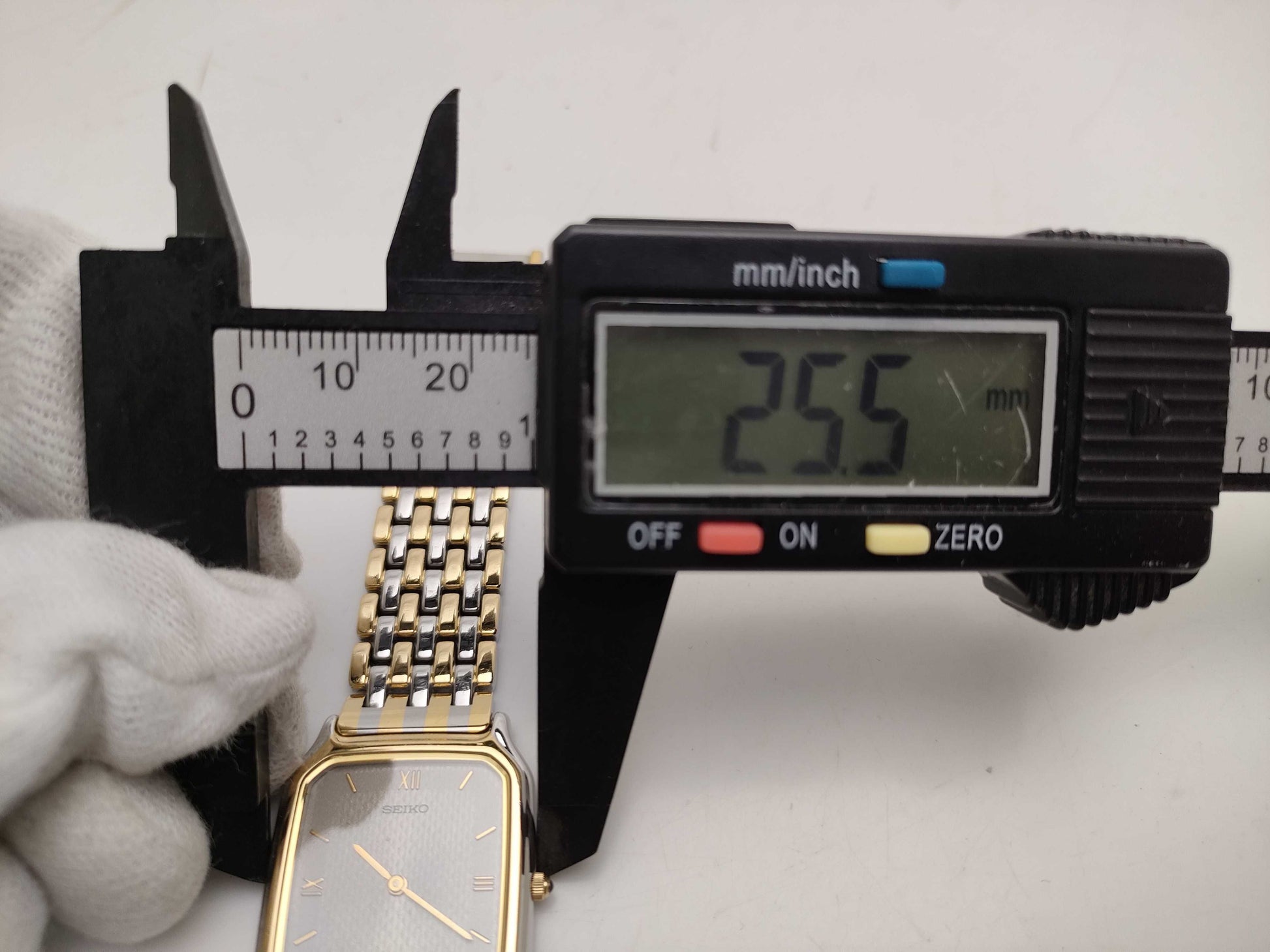 SEIKO 5E30-5A00 Women's Watch