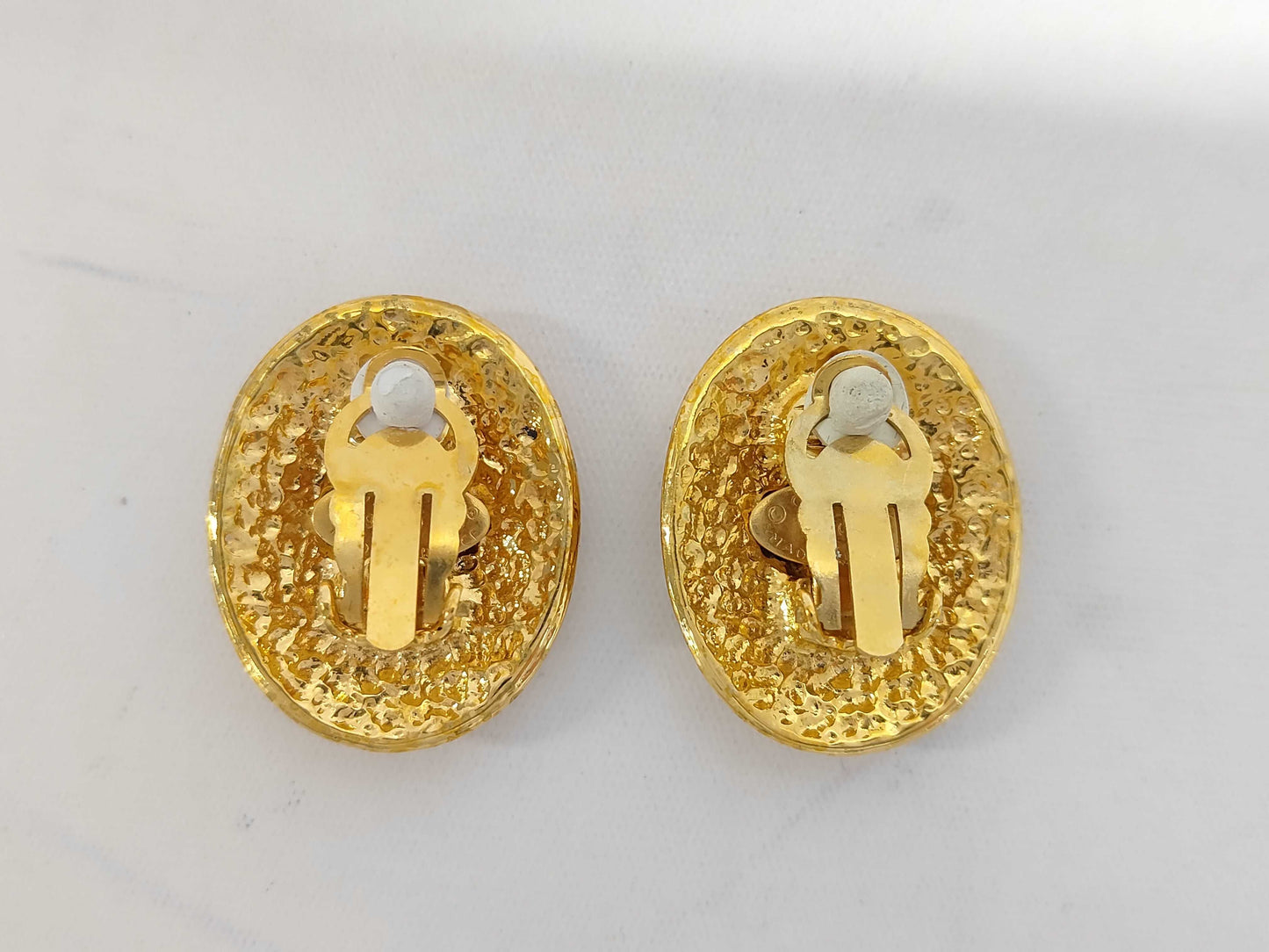 CHANEL 94P Coco Mark Earrings