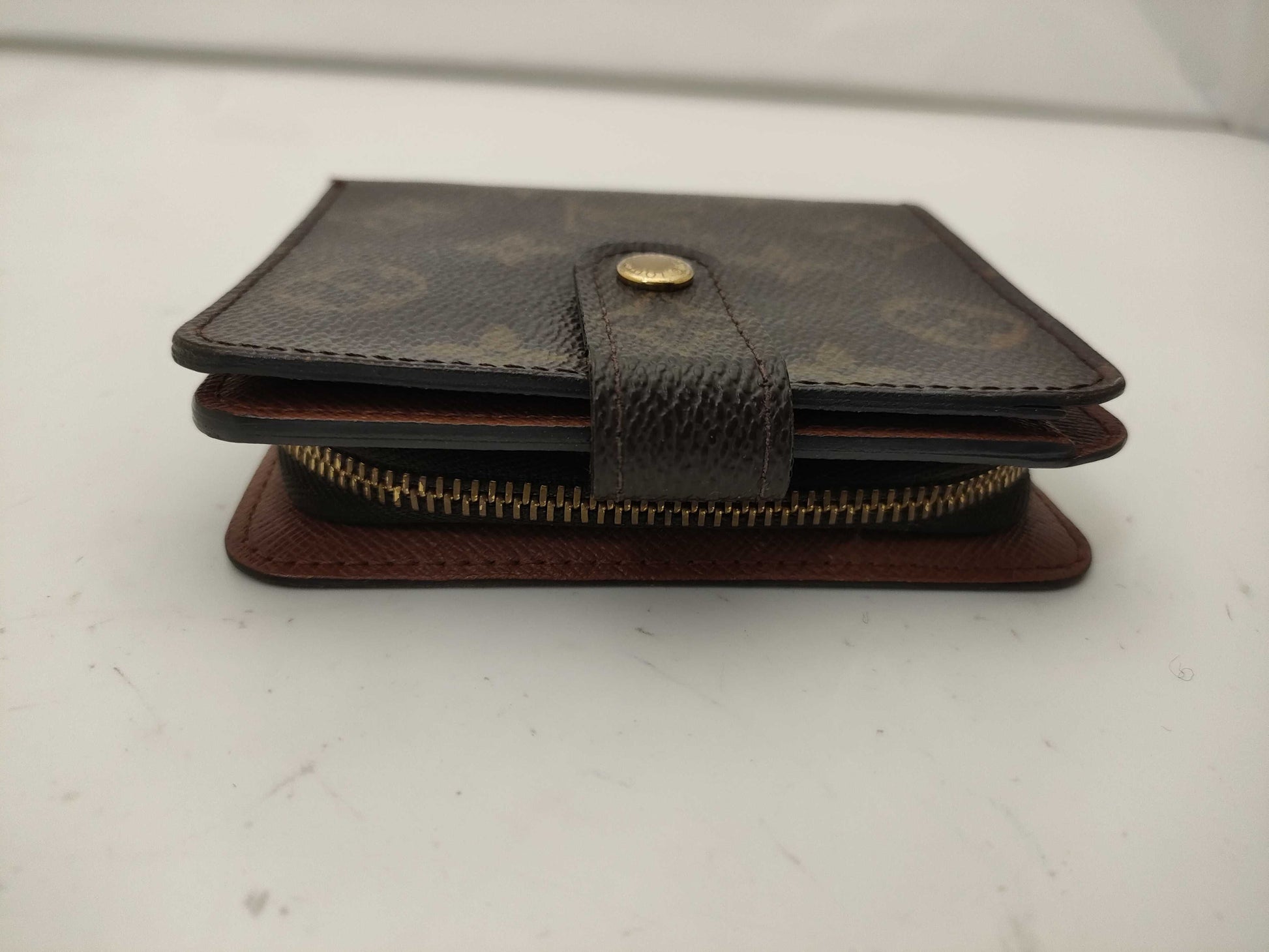 LOUIS VUITTON Monogram Compact Zip Wallet
