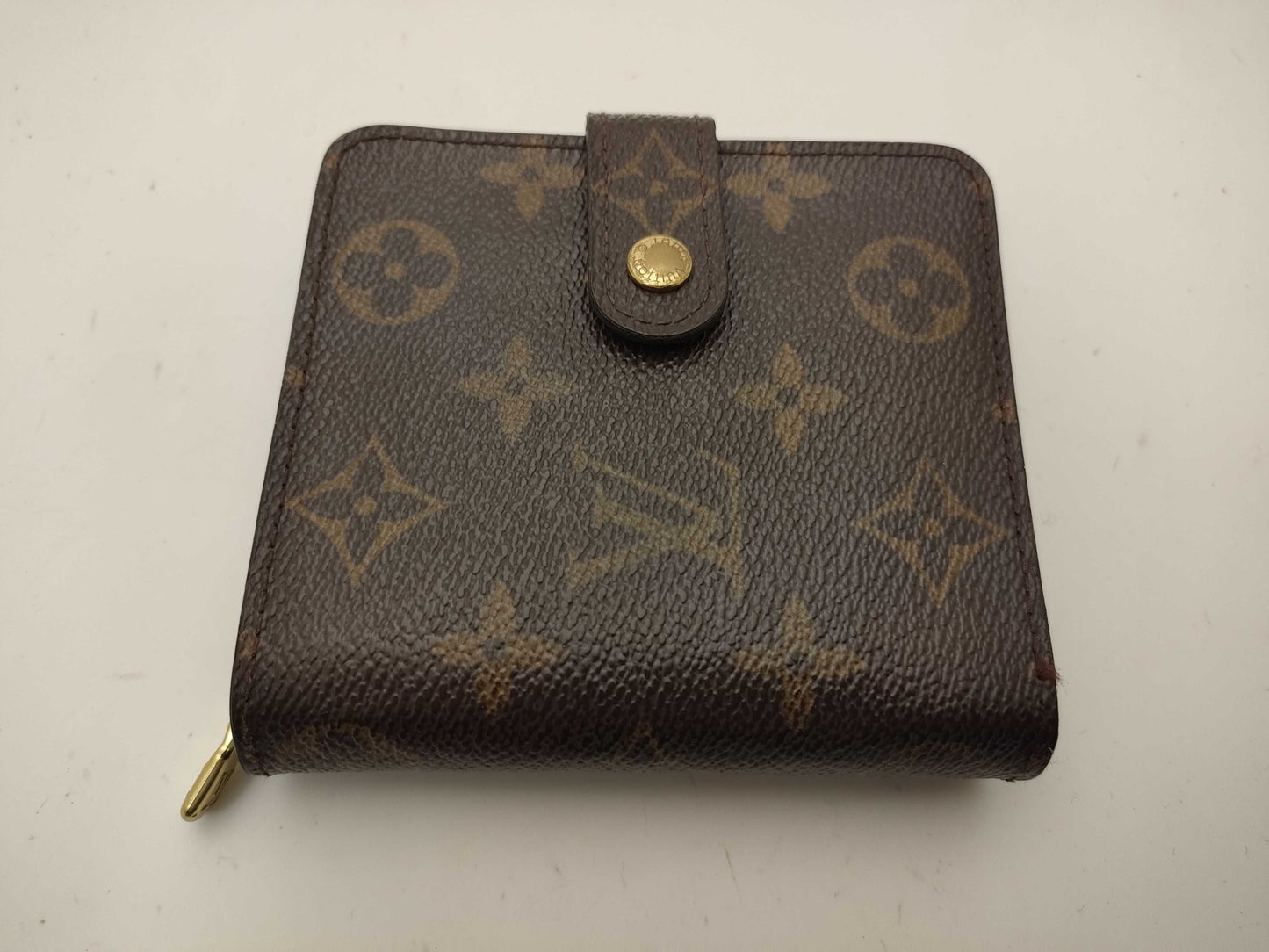 LOUIS VUITTON Monogram Compact Zip Wallet