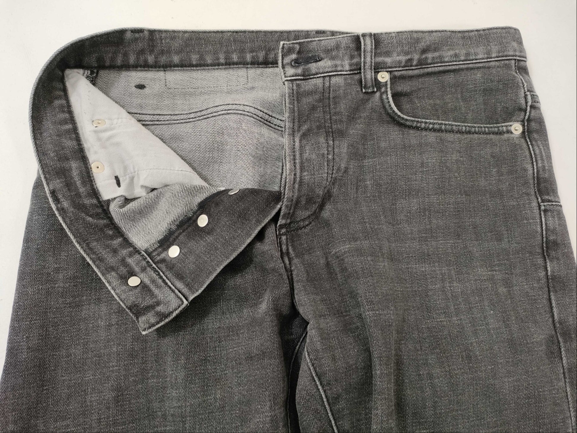 Dior denim button fly size 30 pants