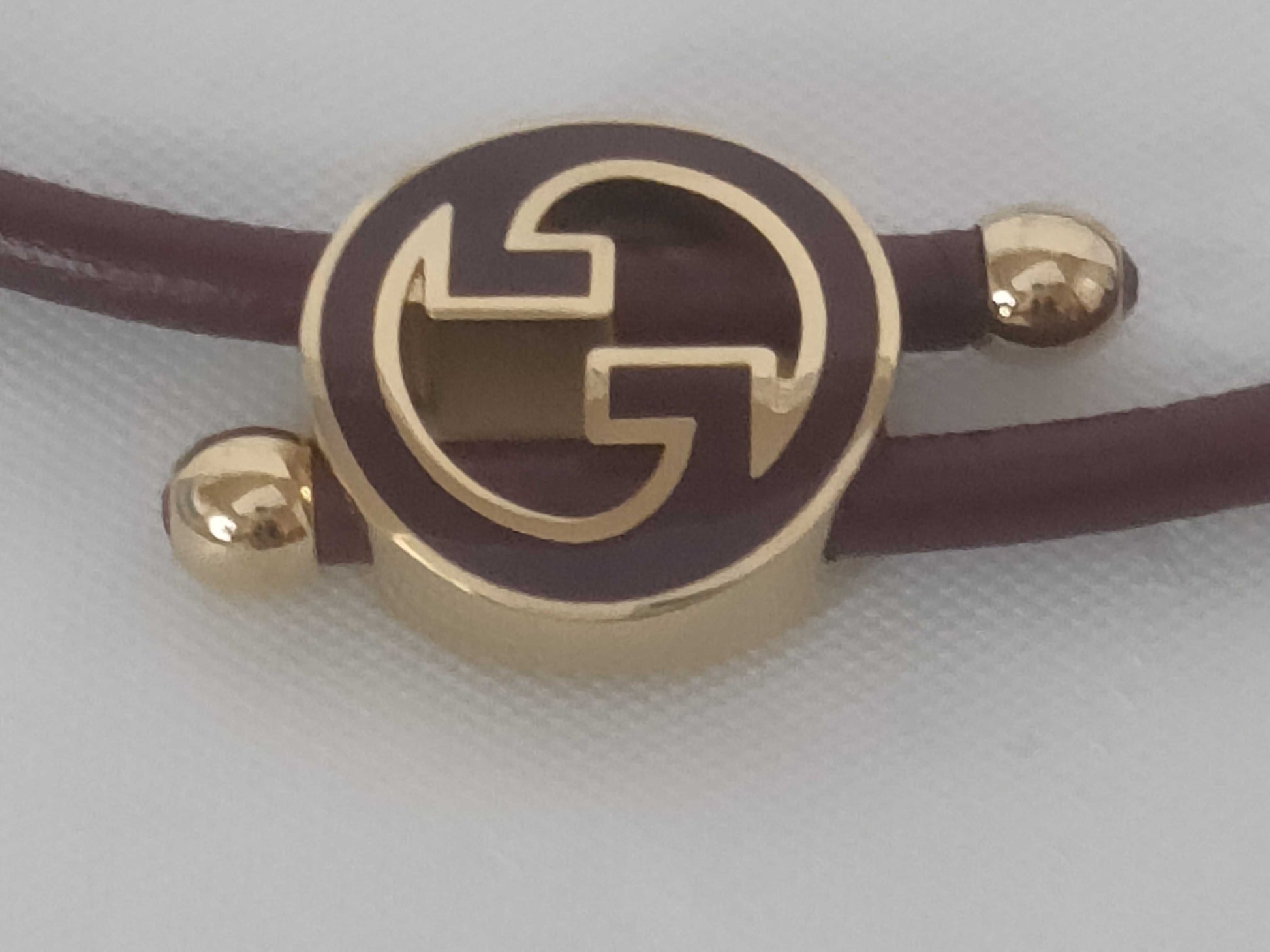 GUCCI Lacquer Finish Round Interlocking G Bracelet Hair Accessory