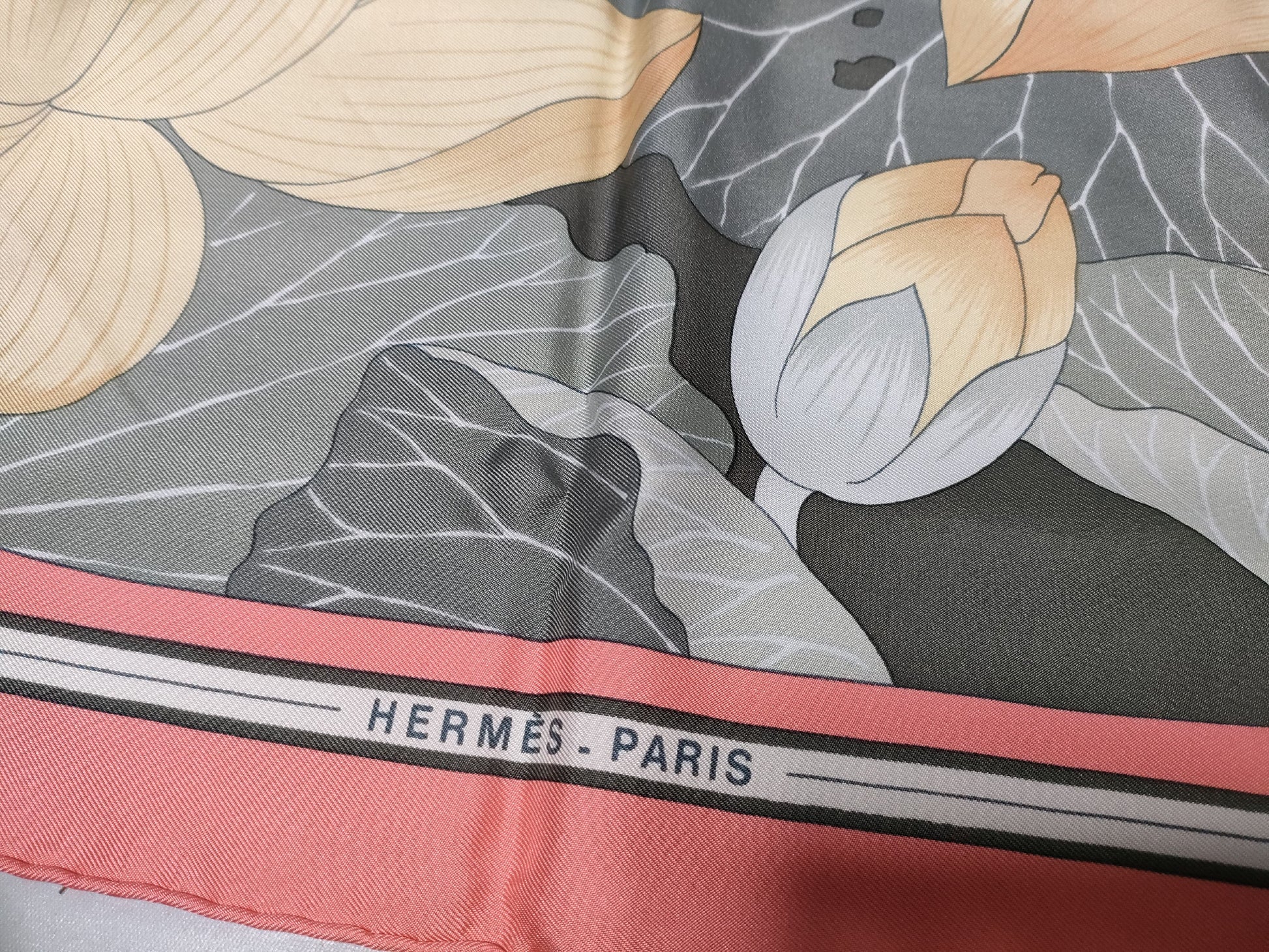 HERMES Carre HERMES Carre FLEURS DE LOTUS Green Scarf Scarf