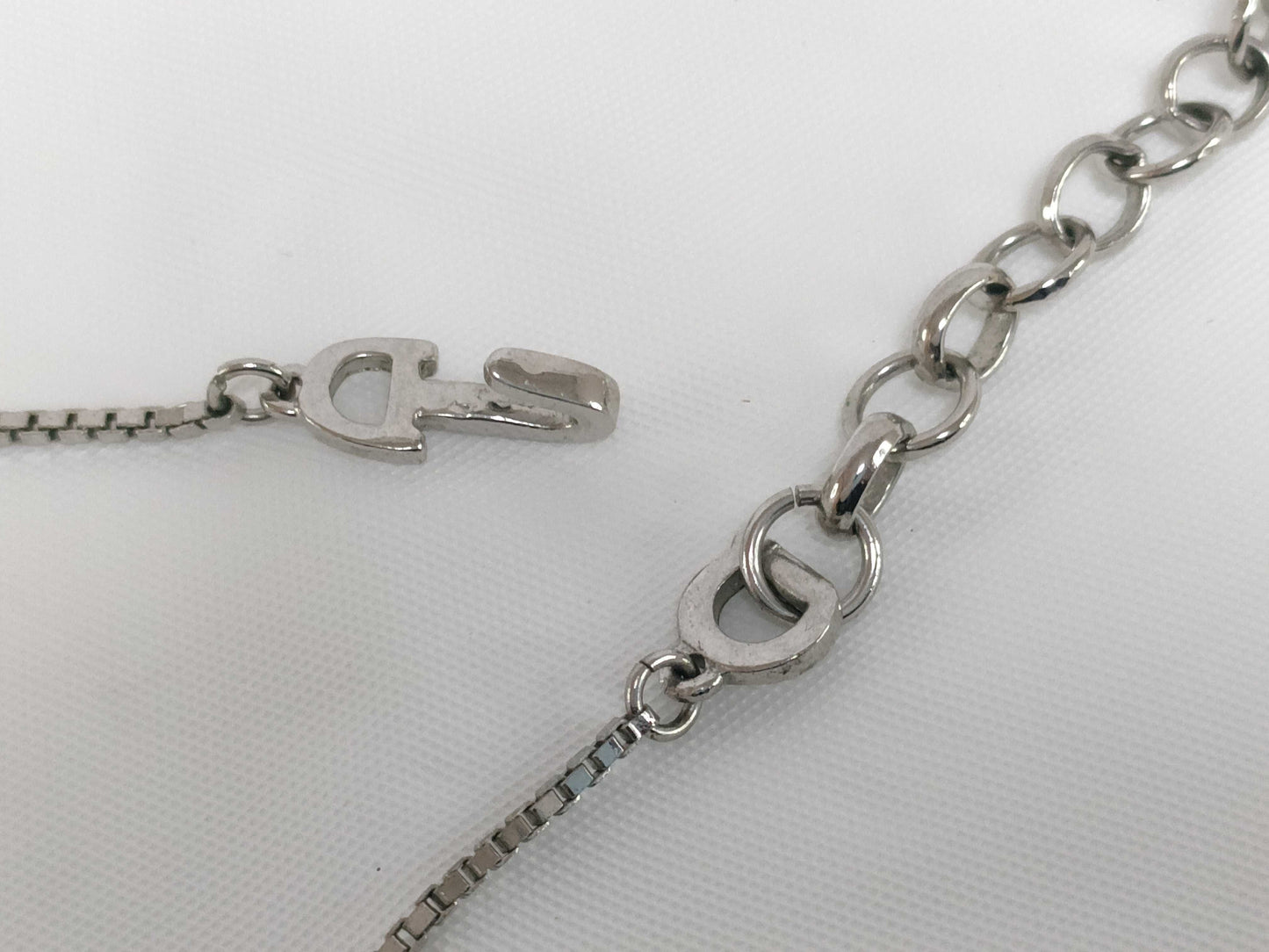 Dior Star Necklace/Choker, Tiffany Return to Charm, Ferragamo Bracelet, etc. Necklace Set