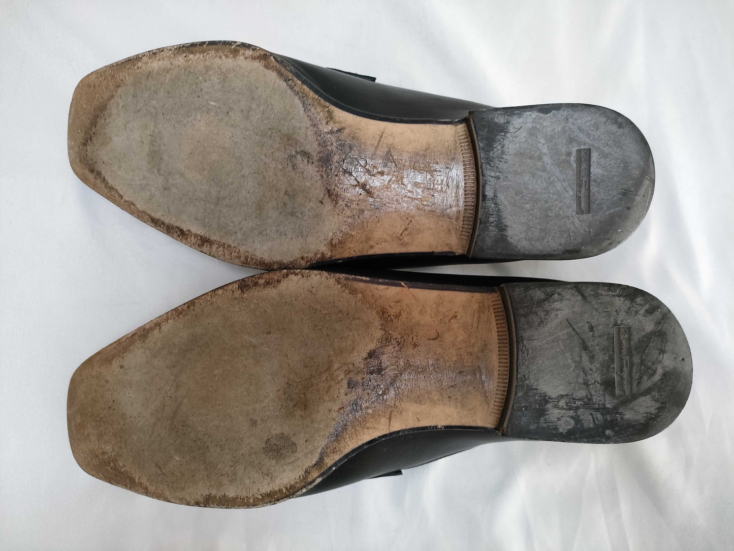 Salvatore Ferragamo Gancini pumps