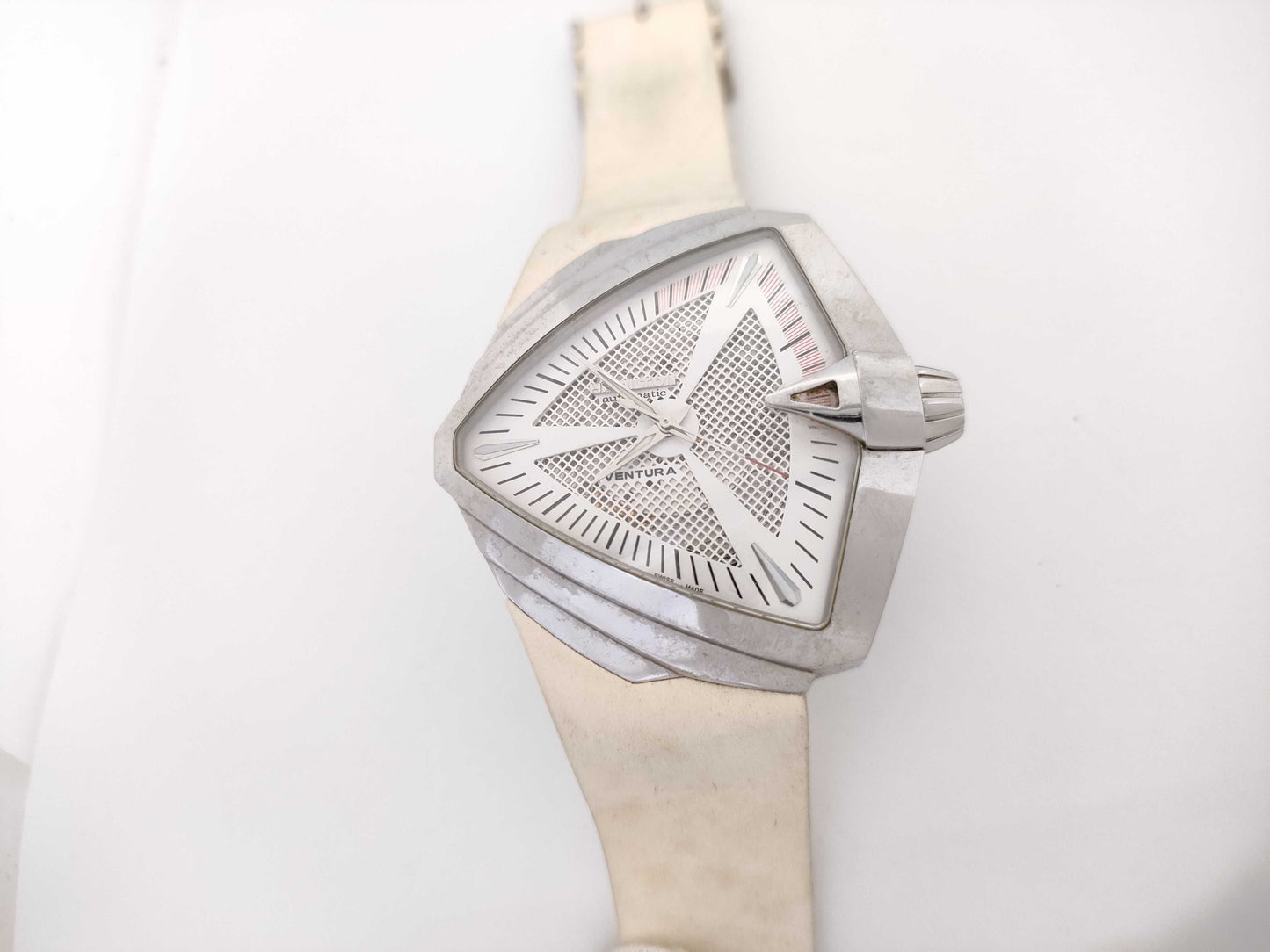 HAMILTON Ventura H246550 Men's Watch with Discolored Strap