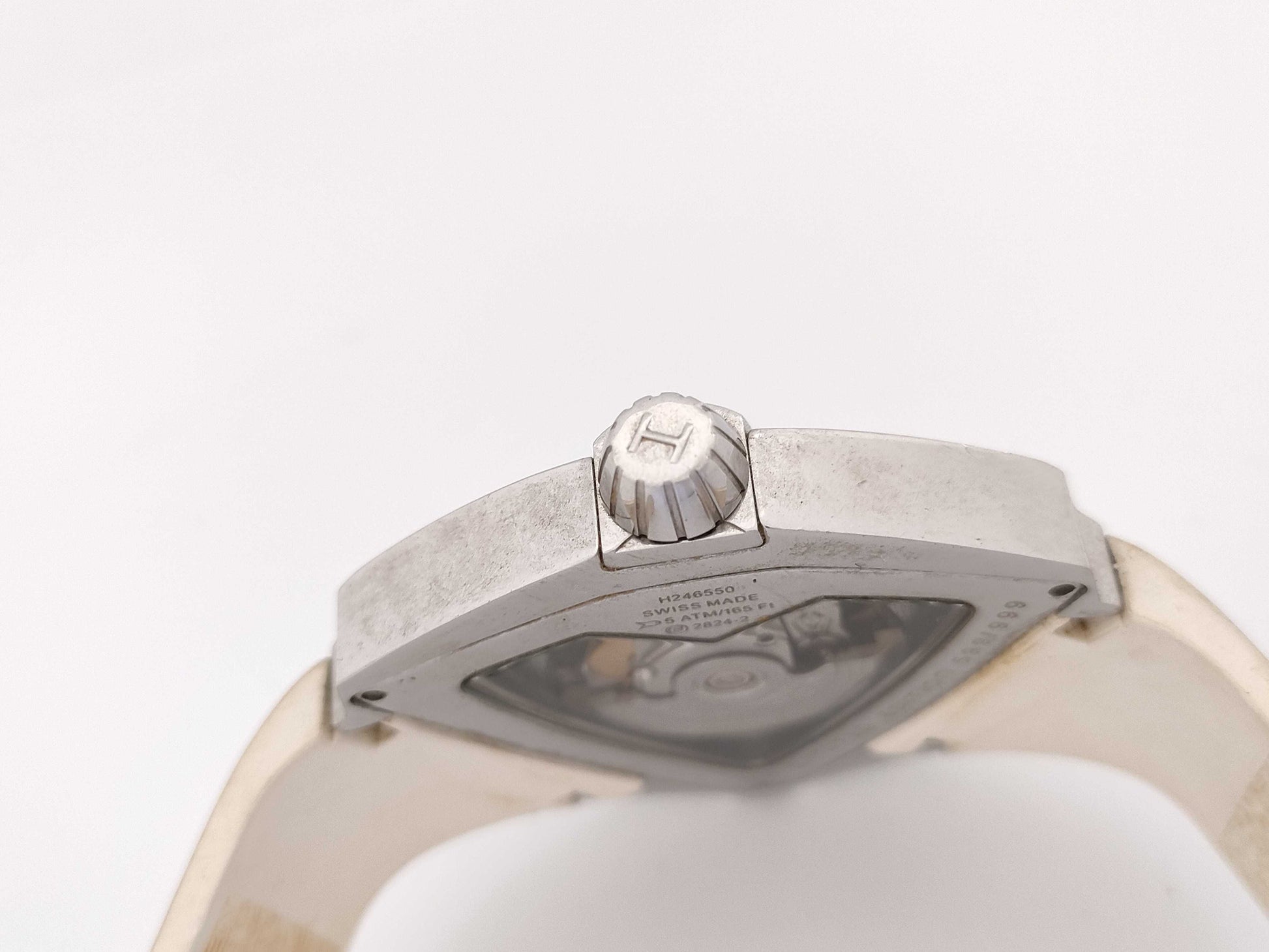 HAMILTON Ventura H246550 Men's Watch with Discolored Strap