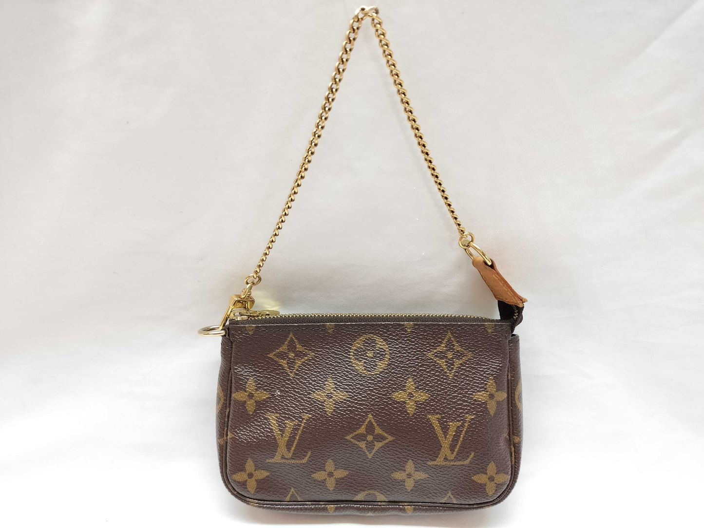 LOUIS VUITTON Monogram M58009 Mini Pochette Accessory Pouch